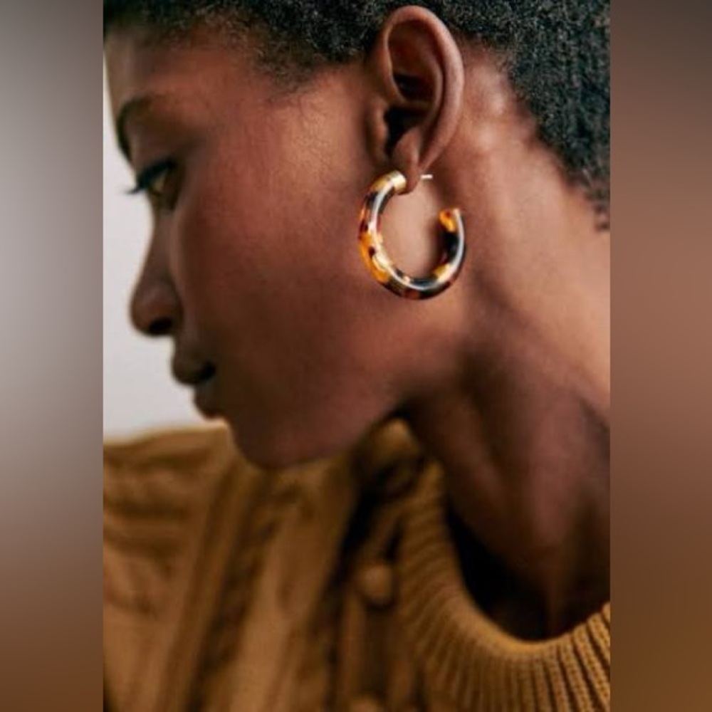 Sezane || Avril Hoop Earrings Tortoise Shell + Gold with Pouch